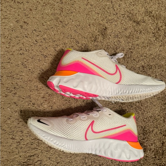 NEW‼️Womens Renew Run 'Platinum Pink Blast - Picture 4 of 6